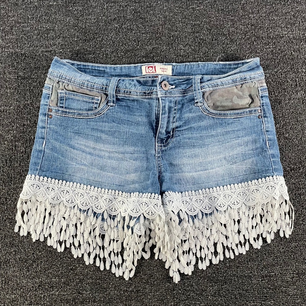 LEI Ashley Denim Shorts Womens 9 Blue Good Crochet Lace Fringe Camo Low Rise